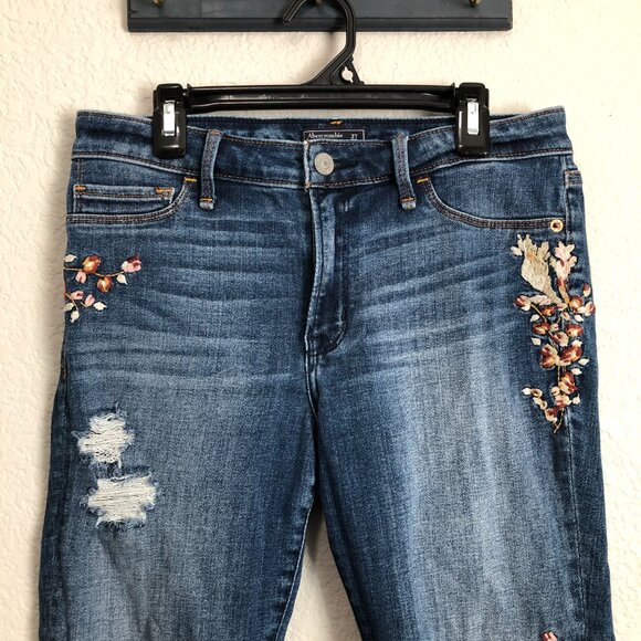 Abercrombie & Fitch Harper Low Rise Ankle Embroidered Jeans Women's 27 4s Artsy - Picture 2 of 12